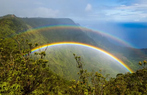 Hawaii is the ultimate destination for experiencing the most spectacular rainbows in the world.